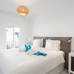 Frontline Townhouse El Rosario- 4 Bedrooms Дом отдыха