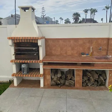 Frontline Townhouse El Rosario- 4 Bedrooms Holiday home *