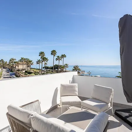 Frontline Townhouse El Rosario- 4 Bedrooms Holiday home