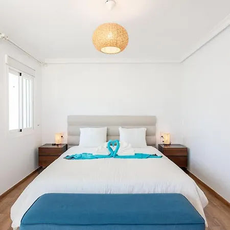 Feriehus Frontline Townhouse El Rosario- 4 Bedrooms