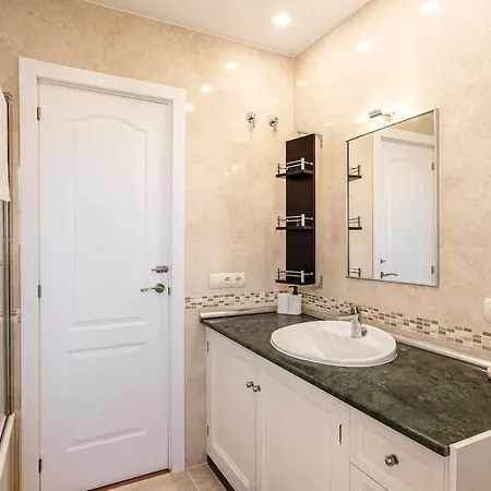 Frontline Townhouse El Rosario- 4 Bedrooms Feriehus *